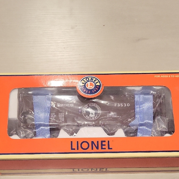 Lionel Trains Diecast Great Northern Offset Hopper